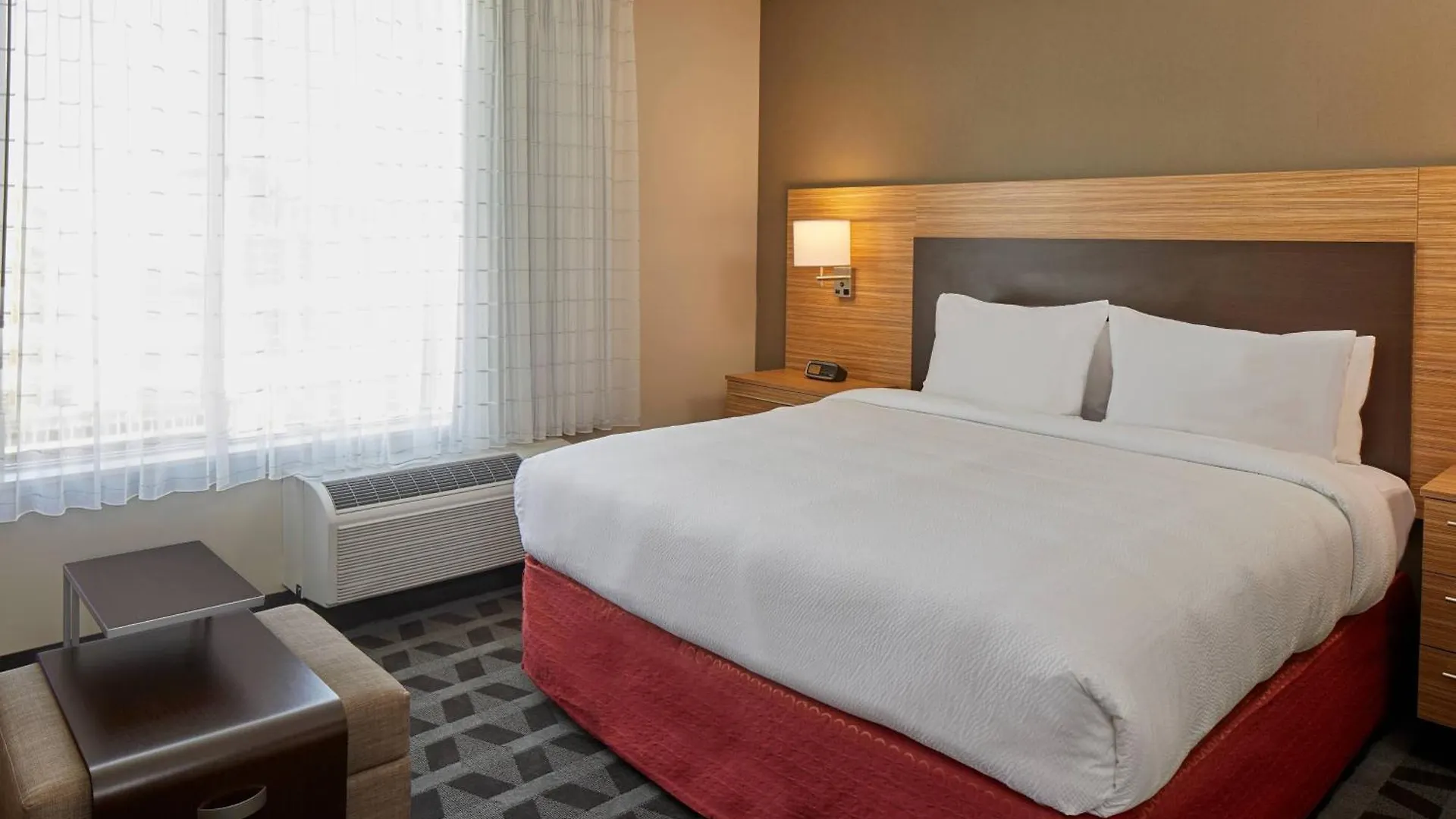 Towneplace Suites By Marriott Columbus North - Osu Hotel